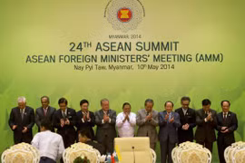 Các ngoại trưởng ASEAN quan ngại tình hình ở Biển Đông