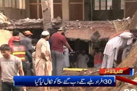Sập mái đền ở Pakistan làm ít nhất chín người thiệt mạng