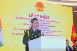 Đại tá Trịnh Ngọc Đại, Tùy viên Quốc phòng phát biểu tại lễ kỷ niệm. (Ảnh: TTXVN phát)