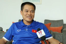 Ông Lưu Quang Điện Biên, Trưởng đoàn bóng đá U19 Việt Nam trả lời phỏng vấn. (Ảnh: Hải Ngọc/Vietnam+)