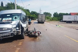 Hiện trường vụ tai nạn. (Ảnh: TTXVN phát)