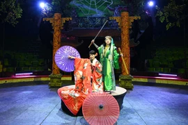 Hai nghệ sỹ ảo thuật từ Nhật Bản Ai (trái) và Yuki (phải) sẽ biểu diễn phục vụ khán giả Việt Nam. (Ảnh: BTC)