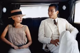 Một cảnh trong phim ''Người tình.'' (Ảnh: Pathé)