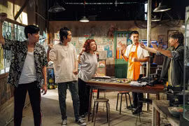 Dàn diễn viên bảo chứng phòng vé trong ''Nghề siêu dễ.'' (Ảnh: CJ Entertainment)