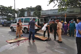 Hiện trường vụ tai nạn. (Ảnh: Nam Thái/TTXVN)