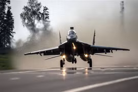 Máy bay chiến đấu MiG-29 của Belarus tham gia một chương trình huấn luyện đặc biệt tại Minsk. (Nguồn: AFP/TTXVN)