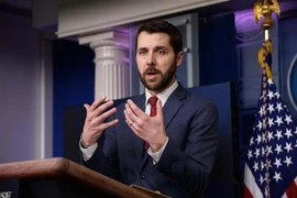 Giám đốc Hội đồng kinh tế quốc gia Mỹ Brian Deese. (Ảnh: AFP/TTXVN)