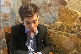 Đối tượng Võ Văn Hùng bị bắt giữ. (Ảnh: TTXVN phát)