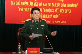 Đại tướng Lương Cường, Ủy viên Bộ Chính trị, Ủy viên Thường vụ Quân ủy Trung ương, Chủ nhiệm Tổng cục Chính trị Quân đội Nhân dân Việt Nam phát biểu tại hội nghị. (Ảnh: Hồng Pha/TTXVN phát)