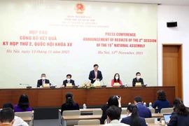 Tổng Thư ký, Chủ nhiệm Văn phòng Quốc hội Bùi Văn Cường chủ trì họp báo. (Ảnh: Phạm Kiên/TTXVN)