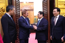 Thủ tướng Phạm Minh Chính tiếp ông Steven Udvar Hazy, Chủ tịch Công ty Air Lease Corporation. (Ảnh: Dương Giang/TTXVN)