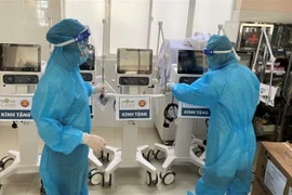 Thiết bị y tế phục vụ điều trị bệnh nhân COVID-19 ở Lâm Đồng. (Ảnh: TTXVN phát)