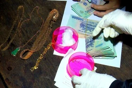 Tang vật liên quan đến vụ trộm cắp. (Ảnh: Trọng Nguyễn/TTXVN phát)