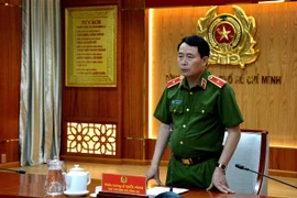 Thiếu tướng Lê Quốc Hùng, Thứ trưởng Bộ Công an phát biểu tại buổi làm việc. (Ảnh: TTXVN phát)