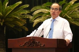 Bí thư Thành ủy Thành phố Hồ Chí Minh Nguyễn Thiện Nhân phát biểu chỉ đạo hội nghị. (Ảnh: Trần Xuân Tình/TTXVN)