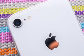 iPhone 8. (Nguồn: Cnet)