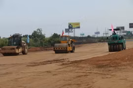 Thi công tuyến cao tốc Trung Lương-Mỹ Thuận. Ảnh minh họa. (Ảnh: Minh Trí/TTXVN)