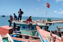 Cơ quan chức năng tỉnh Cà Mau đang điều tra, xác minh làm rõ vụ tranh chấp ngư trường xảy ra ngày 21/2/2024. (Ảnh: TTXVN phát)