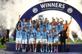 Phải đến năm thứ 7 của 'triều đại' Pep Guardiola, Man City mới có thể chạm tay vào cúp bạc ở mùa giải 2022/23. (Nguồn: Getty Images)