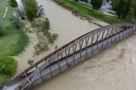 'Thung lũng ẩm thực' Emilia-Romagna tan hoang trong mưa lũ kinh hoàng 