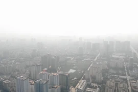 Hình ảnh Hà Nội chìm trong màn sương ô nhiễm đến mức báo động