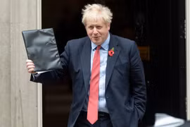 Thủ tướng Anh Boris Johnson tại thủ đô London ngày 29/10. (Nguồn: THX/TTXVN)