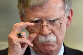 Ông John Bolton, khi giữ chức Cố vấn An ninh quốc gia, trong cuộc họp báo tại Minsk, Belarus, ngày 29/8/2019. (Nguồn: AFP/TTXVN)