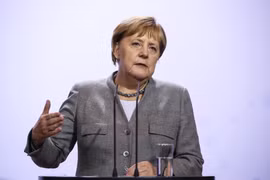 Thủ tướng Đức Angela Merkel phát biểu trong cuộc họp báo tại Meseberg, ngày 18/11. (Nguồn: THX/TTXVN)