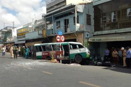 Hiện trường vụ tai nạn. (Ảnh: Huỳnh Sử/TTXVN)