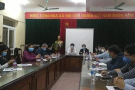 Cuộc họp khẩn của Hà Nội trước thông tin ca mắc COVID-19 thứ 39. (Ảnh: PV/Vietnam+)