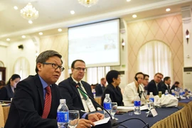 Các đại biểu trao đổi tại Diễn đàn về chính sách an toàn thực phẩm trong khu vực Tiểu vùng Mekong mở rộng. (Ảnh: BTC)