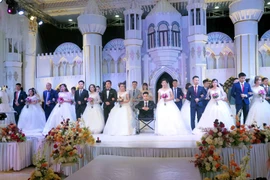 Thái Nguyên tổ chức lễ cưới tập thể cho công nhân lao động