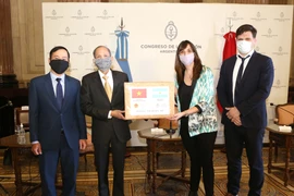 Quốc hội Việt Nam giúp đỡ Argentina phòng chống dịch COVID-19