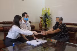 Đà Nẵng chi trả lương hưu và trợ cấp xã hội tại nhà