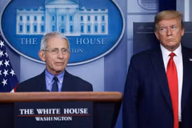 Tổng thống Trump và Tiến sỹ Fauci vẫn còn nhiều bất đồng. (Ảnh: Reuters)
