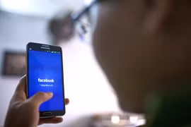 Tự ý đăng ảnh người khác lên Facebook sẽ bị xử phạt