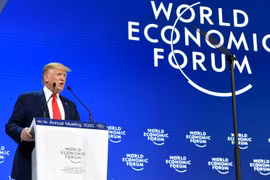 Tổng thống Mỹ Donald Trump phát biểu tại Diễn đàn Kinh tế thế giới lần thứ 50 (WEF 2020). (Ảnh: THX/ TTXVN)
