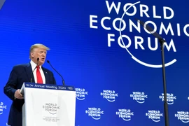 Tổng thống Mỹ Donald Trump phát biểu tại Diễn đàn Kinh tế thế giới lần thứ 50 (WEF 2020). (Ảnh: THX/ TTXVN)