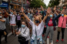 Tây Ban Nha: Madrid tiếp tục phong tỏa một phần do COVID-19