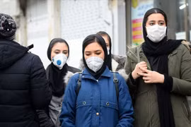 Iran vừa ghi nhận thêm 4 ca tử vong do COVID-19. (Ảnh: Anadolu)