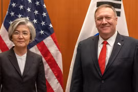 Ngoại trưởng Mỹ Mike Pompeo và người đồng cấp Hàn Quốc Kang Kyung-wha. (Ảnh: ĐSQ Mỹ tại Hàn Quốc)