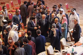 Cuộc đàm phán giữa Chính phủ Afghanistan và Taliban tại Doha. (Ảnh: AFP)