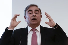Ông Carlos Ghosn trong buổi họp báo ở Beirut. (Ảnh: AP)