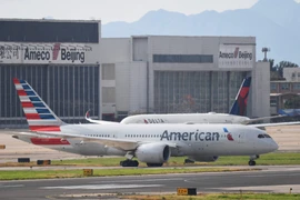 American Airlines nỗ lực khắc phục thiệt hại do COVID-19 gây ra. (Ảnh: AFP/TTXVN)