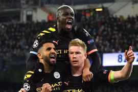 Kevin De Bruyne dẫn dắt Manchester City vượt qua Real Madrid. (Ảnh: Fox Sports)