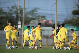U23 Việt Nam ráo riết chuẩn bị cho trận ra quân. (Ảnh: Hoàng Linh/TTXVN)