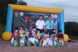 Khánh Hòa: Mang Trung thu đến với trẻ em nghèo vùng cao