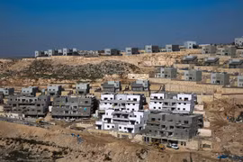 Israel tạm dừng tuyên bố chủ quyền ở các khu định cư Bờ Tây. (Ảnh: AP) 