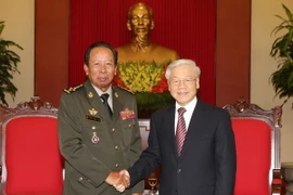 Tổng Bí thư Nguyễn Phú Trọng tiếp Phó Thủ tướng kiêm Bộ trưởng Quốc phòng Campuchia Tia Banh. (Ảnh: Trí Dũng/TTXVN)