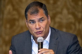 Tổng thống Ecuador Rafael Correa trong một cuộc họp báo ở Quito. (Nguồn: Reuters/TTXVN)